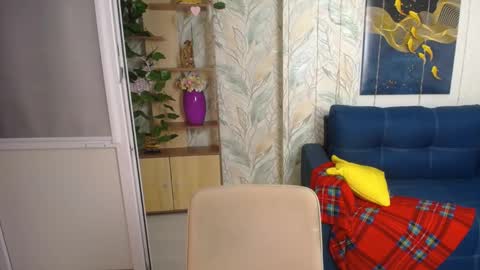 MissLaura online show from 02/28/26, 06:03