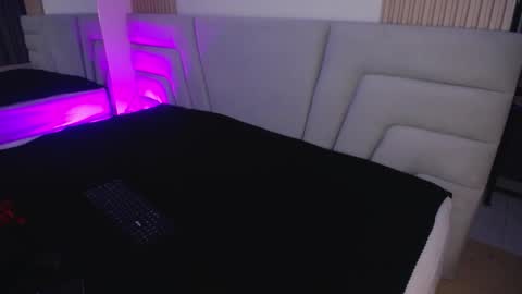 Miss Loise online show from 10/27/25, 03:43