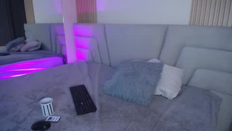 Miss Loise online show from 11/14/25, 03:16