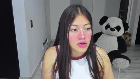 missloren333 online show from 11/05/25, 08:47