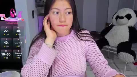 missloren333 online show from 12/05/25, 09:18