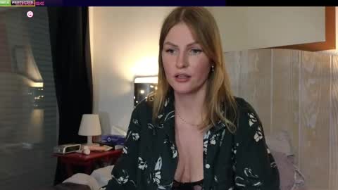 Misslucci online show from 02/09/25, 04:50