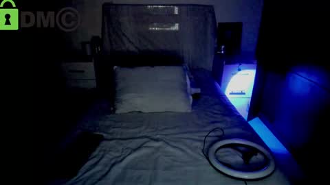 Snapshot of misslucye_robbie chatting on 02/14/25, 03:22 Lucye Robbie online show from 02/14/25, 03:22