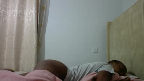 lunah online show from 04/14/26, 02:17