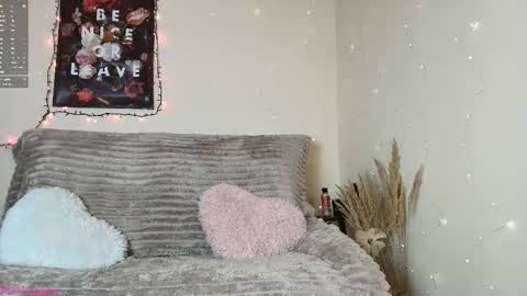  Vi  online show from 12/01/25, 09:09