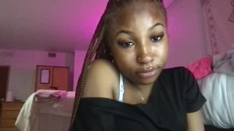 missmarimac online show from 01/11/26, 03:33