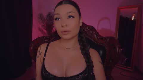 LUXXANDRA online show from 02/24/25, 06:05