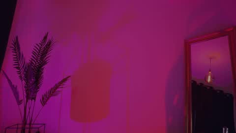 LUXXANDRA online show from 03/02/25, 09:10