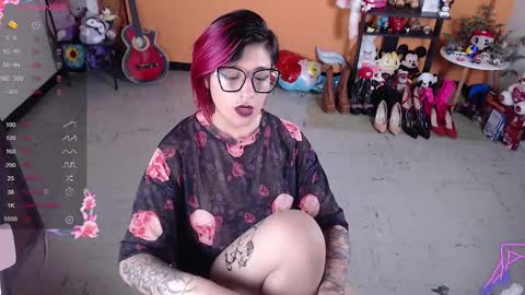 Miss Mia online show from 12/16/24, 08:26