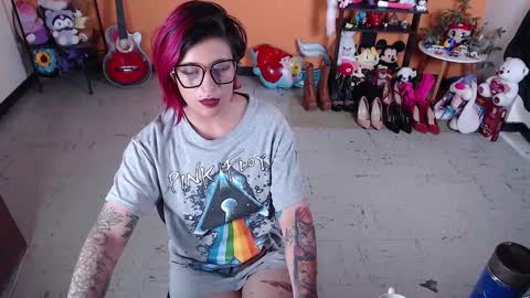 Miss Mia online show from 12/21/24, 04:14