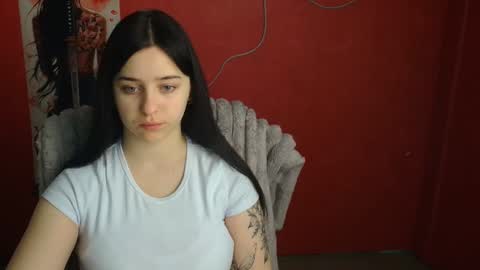 Snapshot of missmiamiss chatting on 04/26/26, 11:08 Mia online show from 04/26/26, 11:08