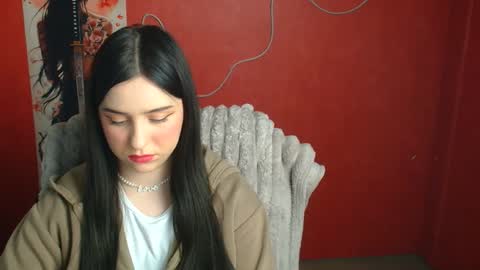 Snapshot of missmiamiss chatting on 04/27/26, 11:19 Mia online show from 04/27/26, 11:19