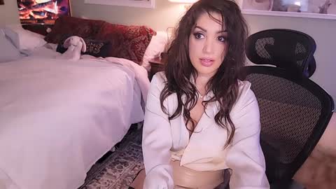 Snapshot of missmina chatting on 01/17/25, 02:39 Mina online show from 01/17/25, 02:39