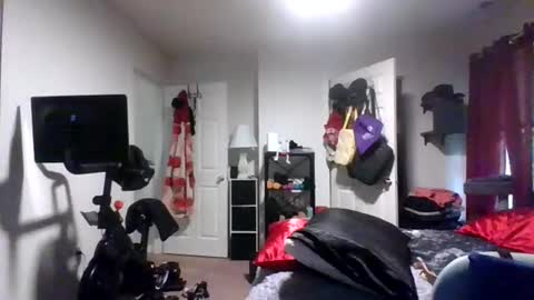 MissMona online show from 04/19/26, 06:10