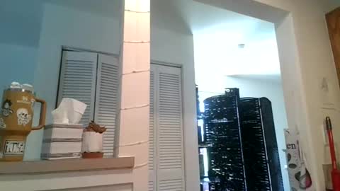 MissMona online show from 05/10/26, 05:18