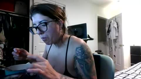 MissMona online show from 07/16/26, 10:21
