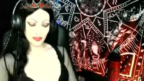 Snapshot of missmoondoll chatting on 07/12/26, 04:47 MissMoonDoll online show from 07/12/26, 04:47