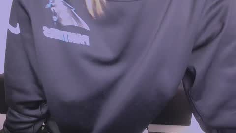 Olivia online show from 12/03/24, 02:49