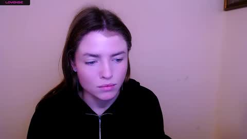 Olivia online show from 01/30/25, 12:37