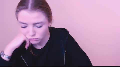 Olivia online show from 02/10/25, 11:25