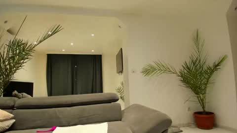 Jennifer  Johnny online show from 02/26/25, 02:14