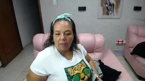 Penelope online show from 11/10/25, 12:04