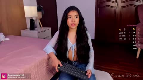 Emma Prada online show from 09/25/25, 11:47