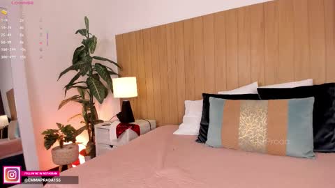 Emma Prada online show from 11/24/25, 11:54