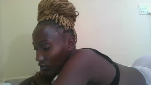 Snapshot of missprettygal chatting on 03/06/25, 09:14 pretty gal online show from 03/06/25, 09:14