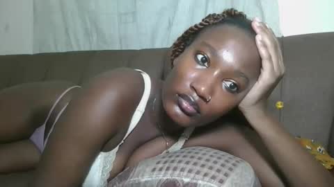 Snapshot of missprettygal chatting on 09/19/25, 11:22 pretty gal online show from 09/19/25, 11:22