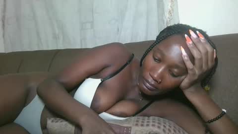 Snapshot of missprettygal chatting on 10/31/25, 05:47 pretty gal online show from 10/31/25, 05:47