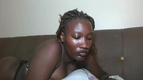 Snapshot of missprettygal chatting on 11/10/25, 05:28 pretty gal online show from 11/10/25, 05:28