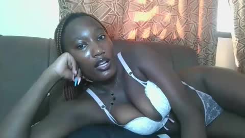 Snapshot of missprettygal chatting on 02/08/26, 12:19 pretty gal online show from 02/08/26, 12:19