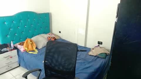 kassandra online show from 10/17/25, 12:47