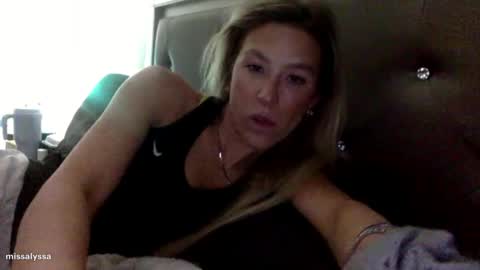 Snapshot of misss_alyssaaa chatting on 05/29/26, 03:37 Alyssa online show from 05/29/26, 03:37