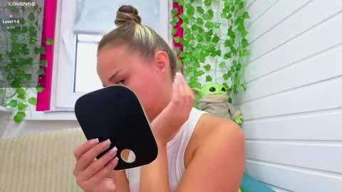 . online show from 09/25/25, 08:07