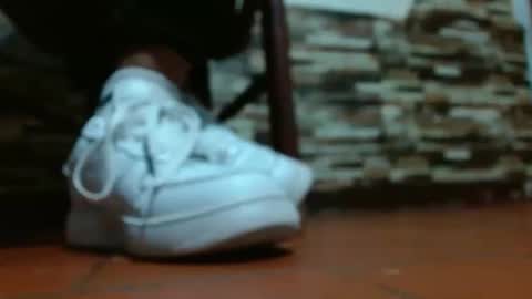 Snapshot of misssam28 chatting on 12/27/24, 03:20 TELL ME MISS online show from 12/27/24, 03:20