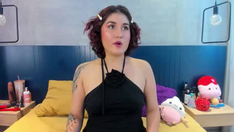 victoria  online show from 02/17/26, 07:09