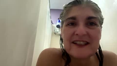 Snapshot of missspooky chatting on 01/22/25, 11:56 Miss Spooky Silverstacker online show from 01/22/25, 11:56