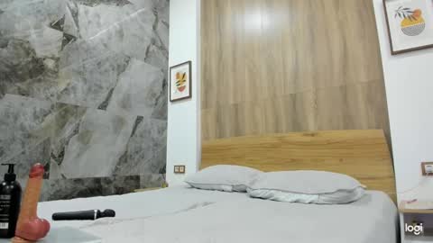 misssyoan online show from 03/10/25, 03:12