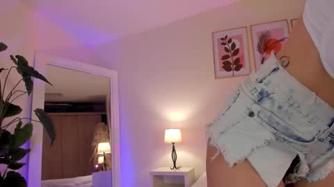 Sara Martinez online show from 03/06/26, 10:28