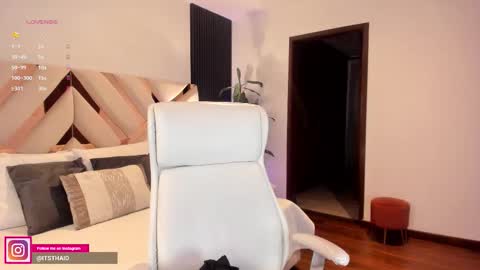 Fernanda Davila online show from 01/12/26, 10:37