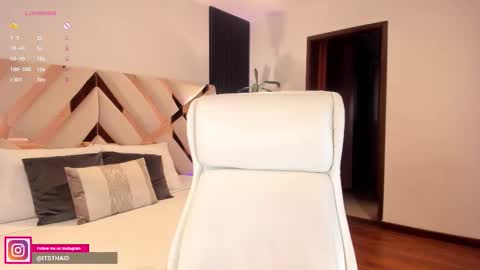 Fernanda Davila online show from 01/13/26, 10:15