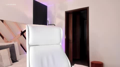 Fernanda Davila online show from 03/19/26, 10:47