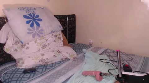 missthighsohmy online show from 11/19/25, 09:20