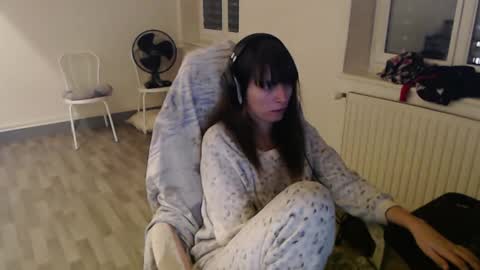 missthon online show from 01/03/25, 12:22