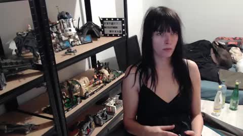 missthon online show from 02/04/25, 12:00