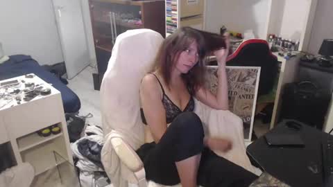 missthon online show from 04/22/26, 10:39