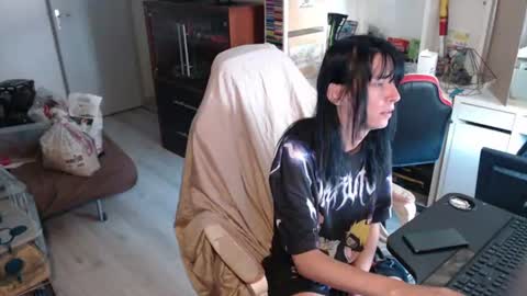 Snapshot of missthon chatting on 06/24/26, 12:04 missthon online show from 06/24/26, 12:04