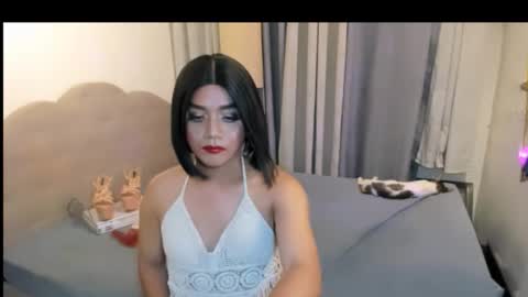 K Y R I E  online show from 10/15/25, 08:03